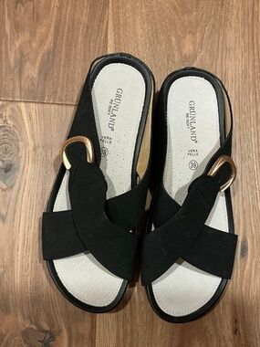 Italian sandal